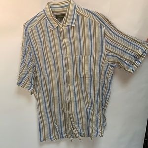 short sleeved - front pocket - white, blue, brown